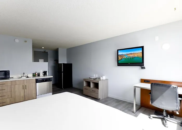 6 Havasu Az Hotel 2*