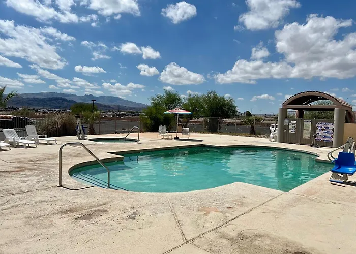 6 Havasu Az Hotel 2*