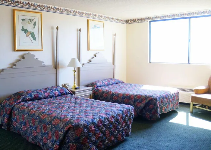 6 Havasu Az Hotel 2*